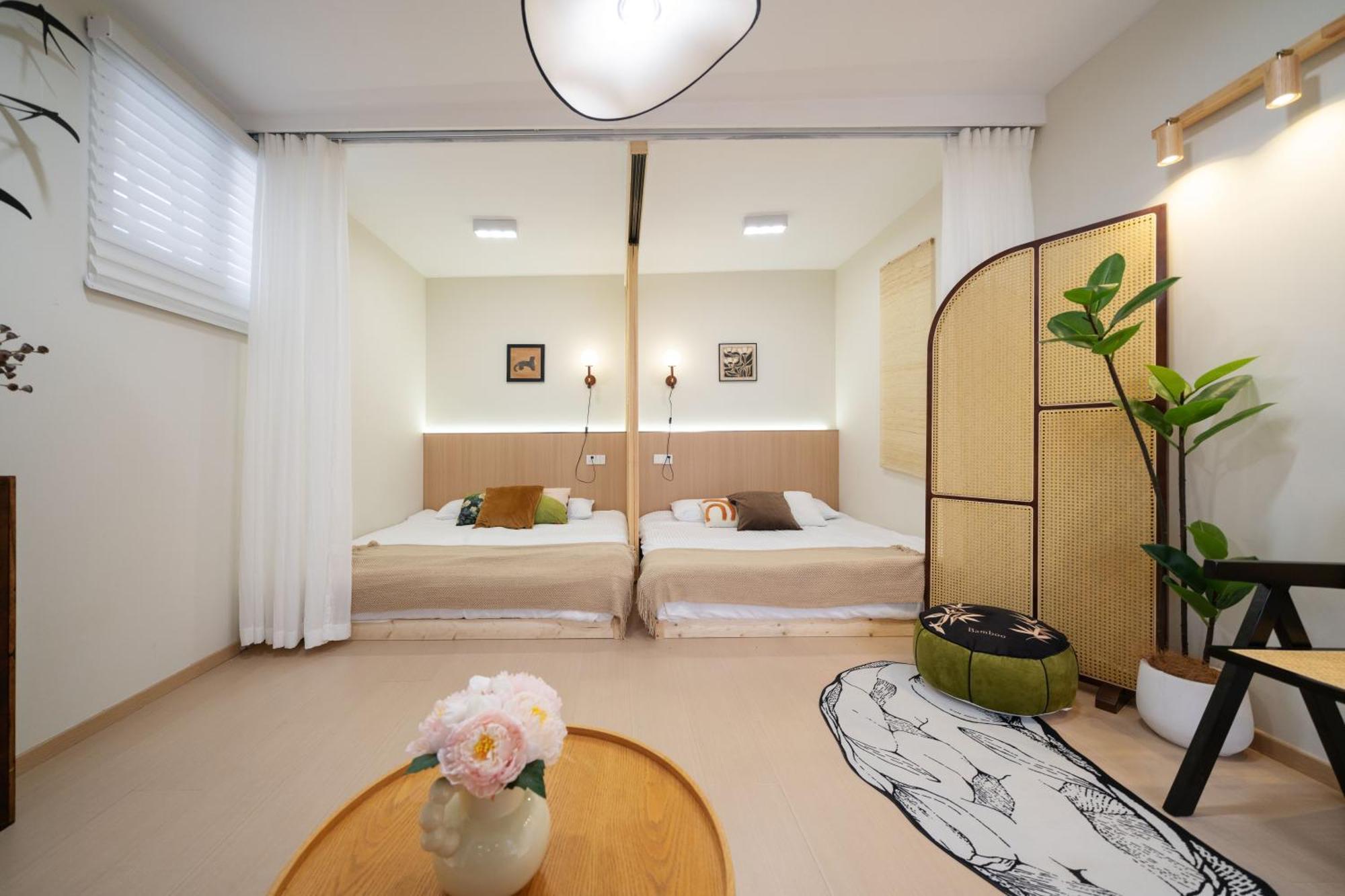 Apartment 上海小胖纸民宿-南京西路4店 *